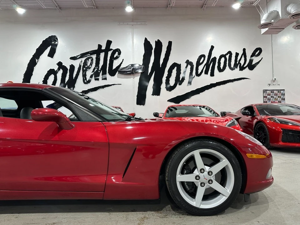 2005 Chevrolet Corvette C6 - Image 6 of 12
