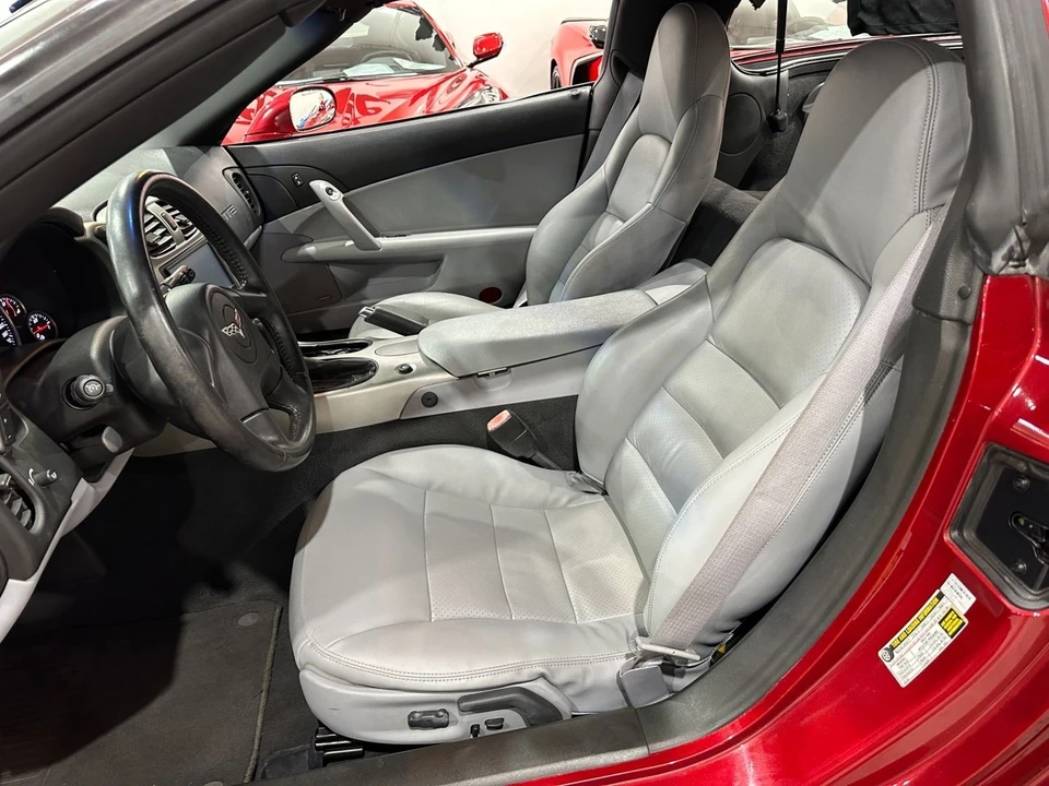 2005 Chevrolet Corvette C6 - Image 13 of 21