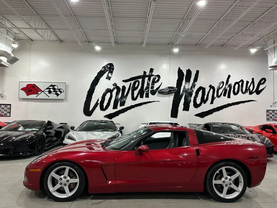 2005 Chevrolet Corvette C6 - Image 2 of 10