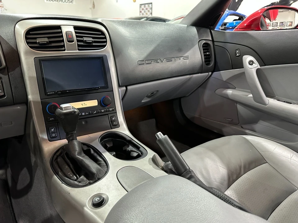 2005 Chevrolet Corvette C6 - Image 17 of 21