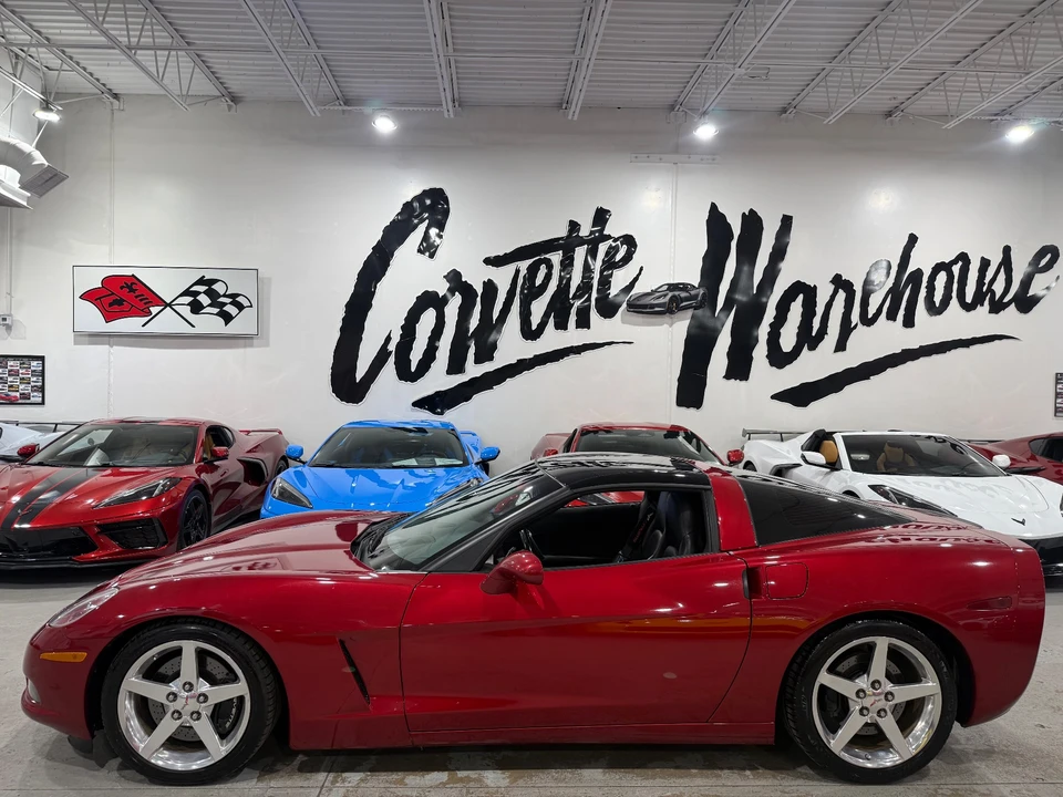 2005 Chevrolet Corvette C6 - Image 2 of 10
