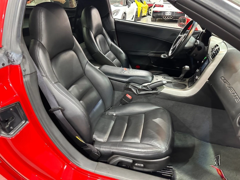 2005 Chevrolet Corvette C6 - Image 13 of 21