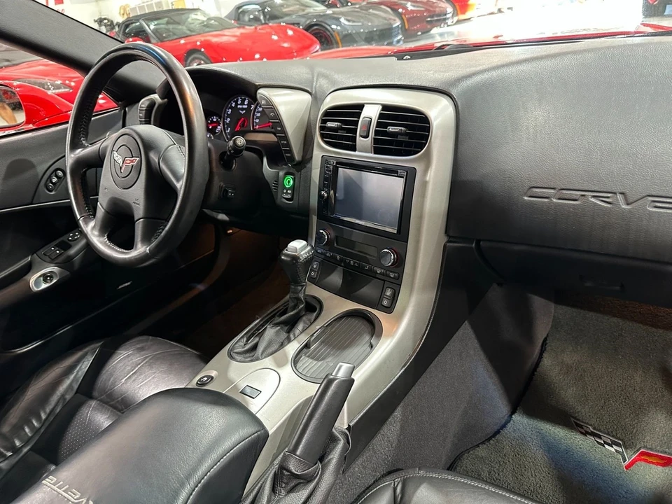 2005 Chevrolet Corvette C6 - Image 12 of 21