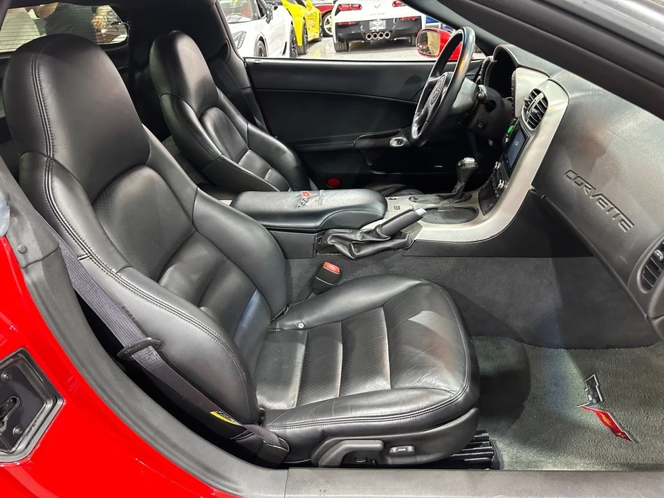 2005 Chevrolet Corvette C6 - Image 17 of 21