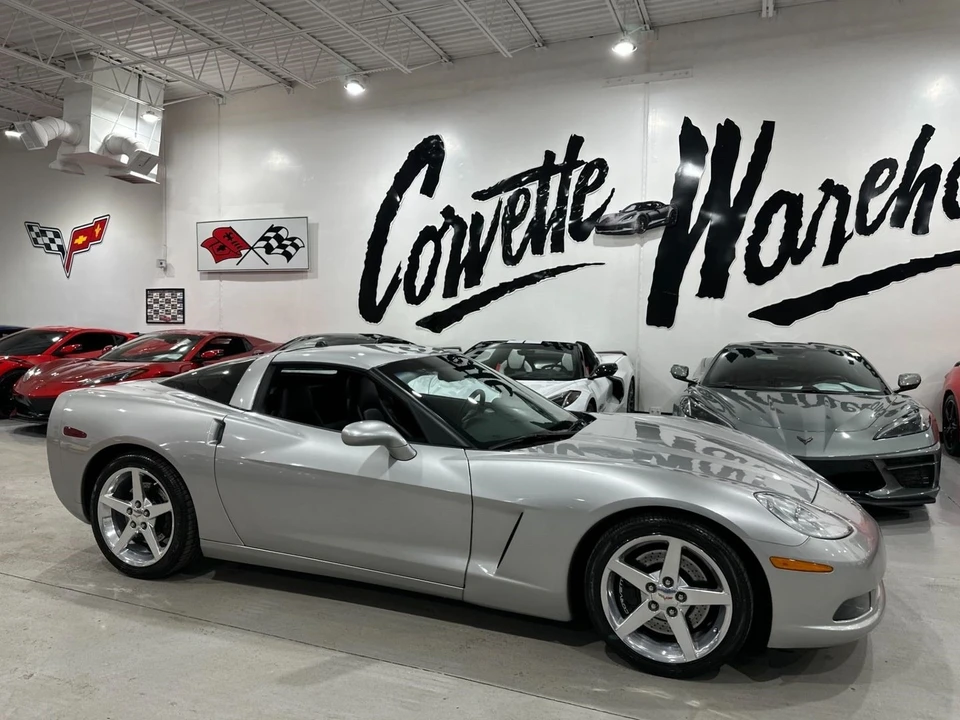2005 Chevrolet Corvette C6 - Image 11 of 21
