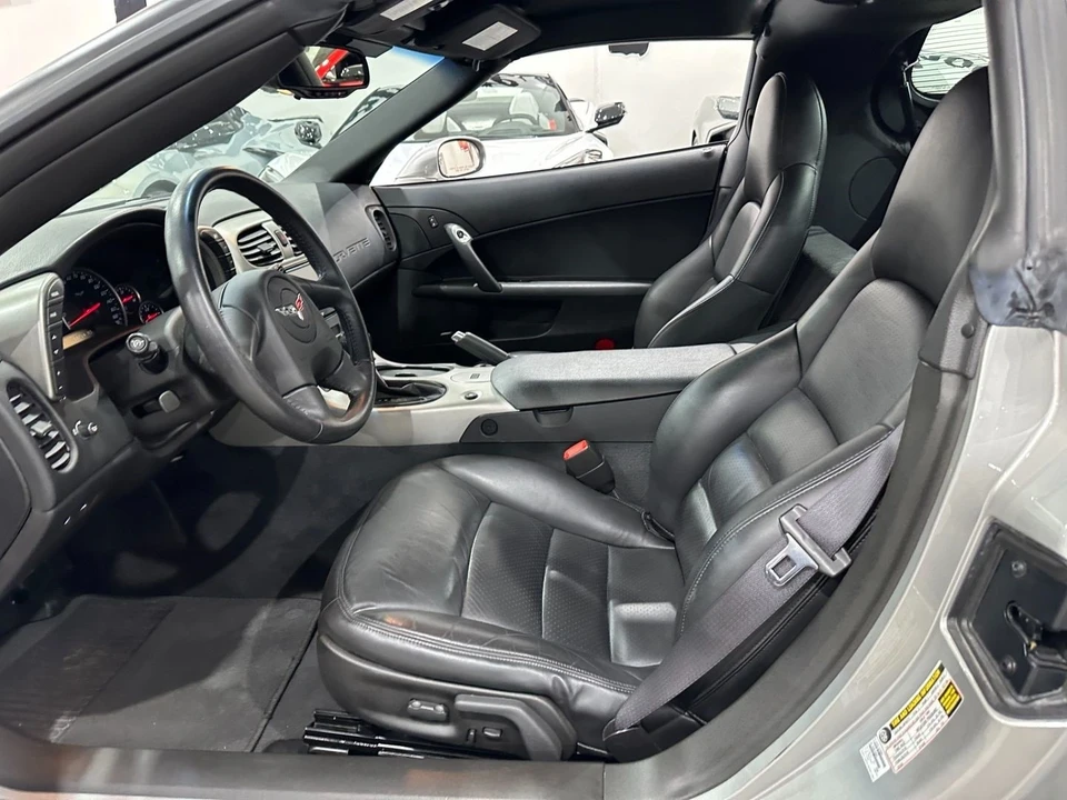 2005 Chevrolet Corvette C6 - Image 18 of 21