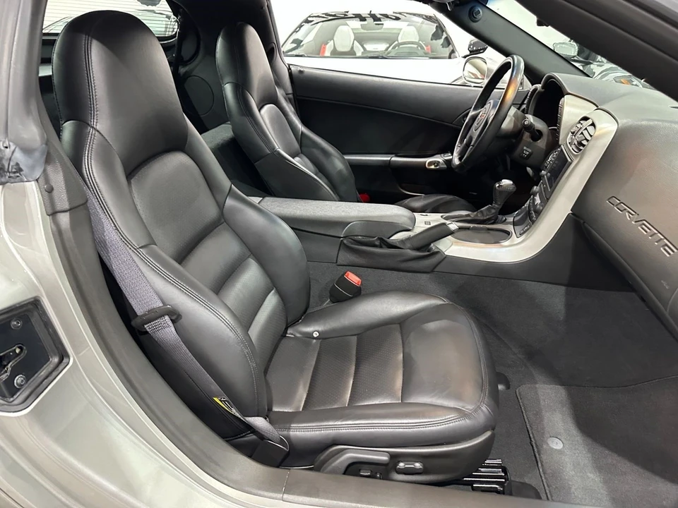 2005 Chevrolet Corvette C6 - Image 14 of 21