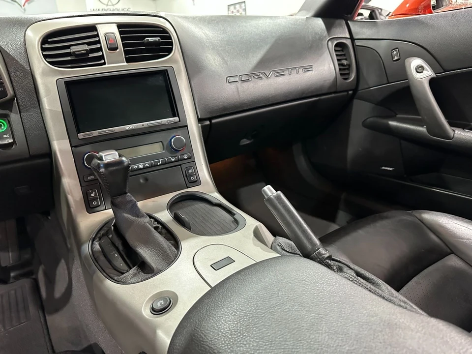 2005 Chevrolet Corvette C6 - Image 16 of 20