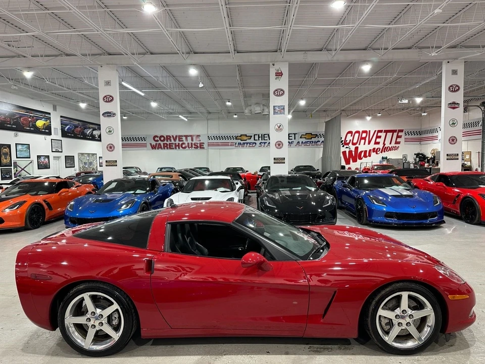 2005 Chevrolet Corvette C6 - Image 6 of 11
