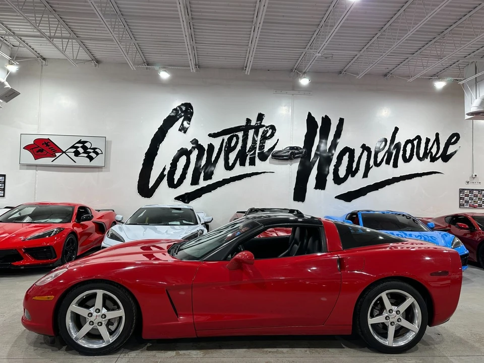 2005 Chevrolet Corvette C6 - Image 2 of 11