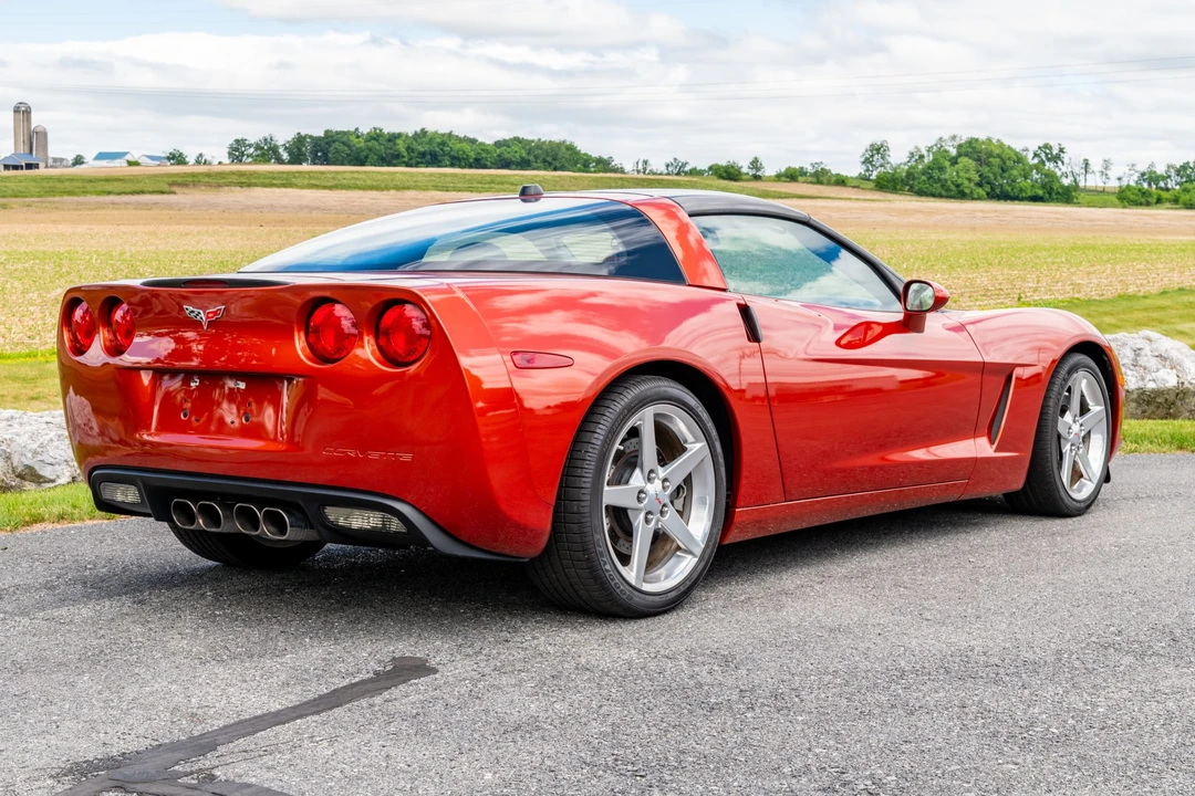 2005 Chevrolet Corvette C6 - Image 12 of 31