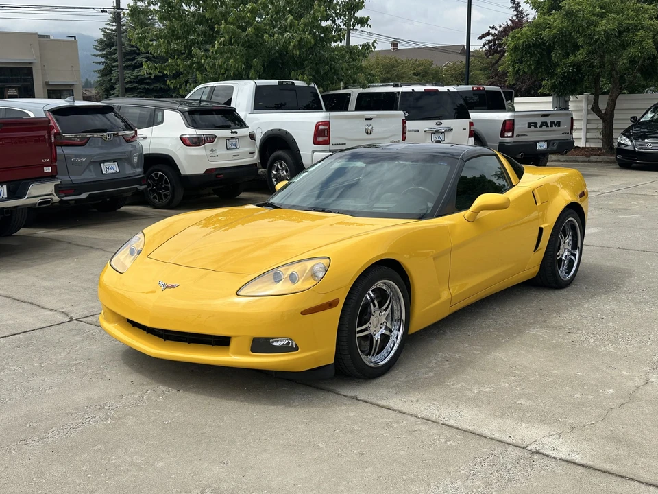 2005 Chevrolet Corvette C6 - Image 2 of 31