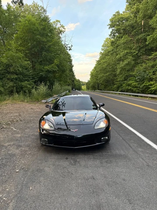 2005 Chevrolet Corvette C6 - Image 2 of 5