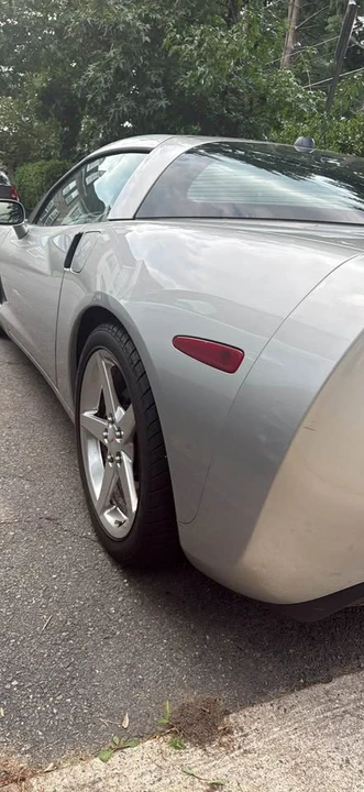 2005 Chevrolet Corvette C6 - Image 2 of 8