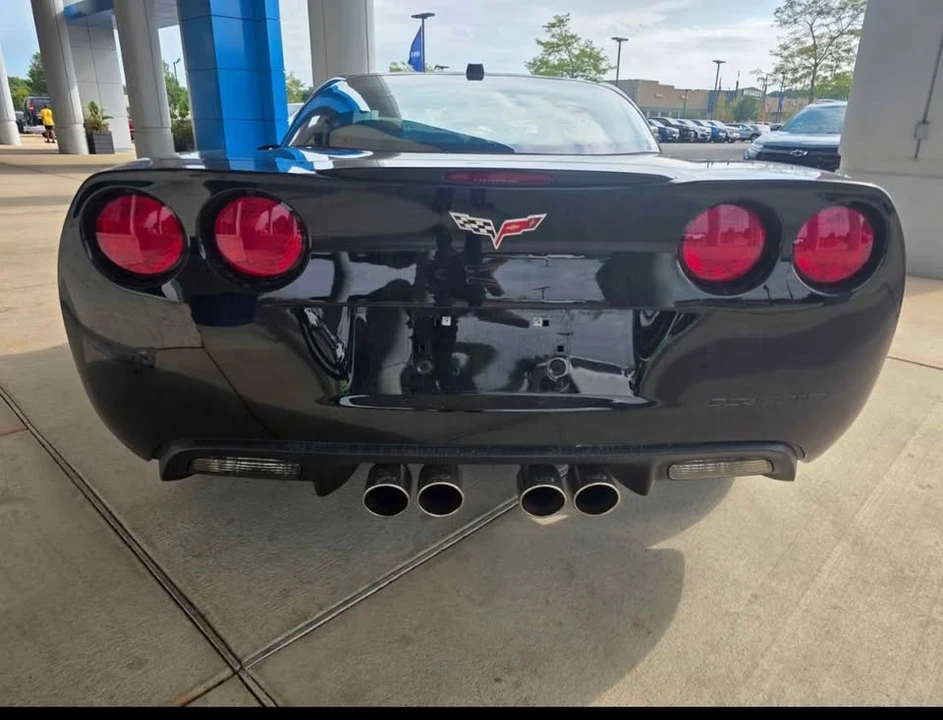2005 Chevrolet Corvette C6 - Image 6 of 15