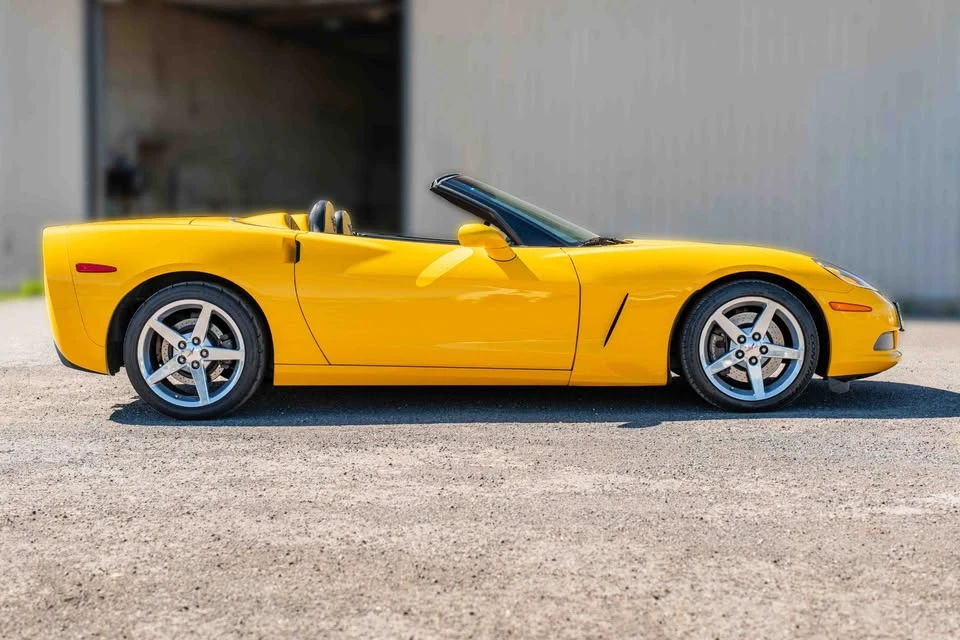 2005 Chevrolet Corvette C6 - Image 8 of 17