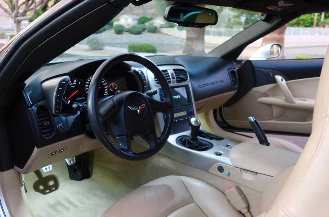 2005 Chevrolet Corvette C6 - Image 9 of 12