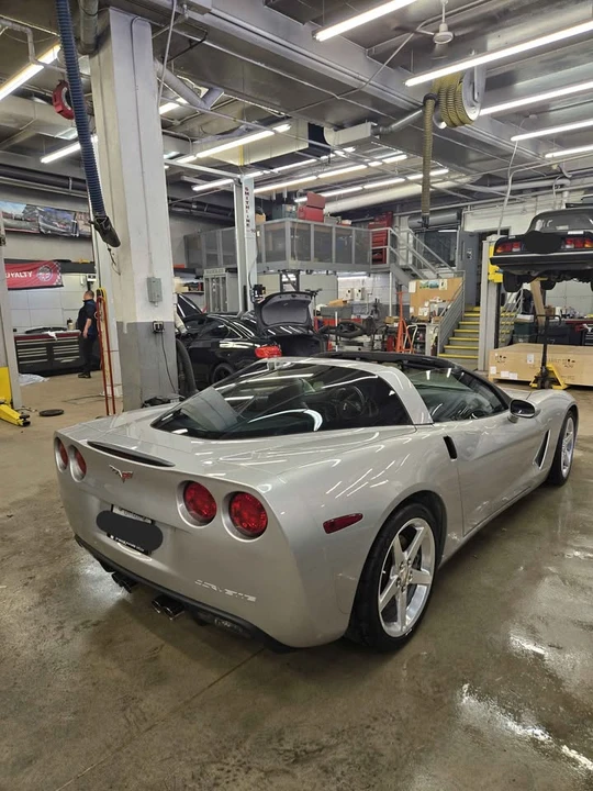 2005 Chevrolet Corvette C6 - Image 5 of 12