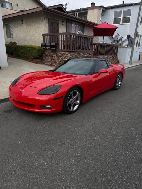 2005 Chevrolet Corvette C6 - Image 2 of 10