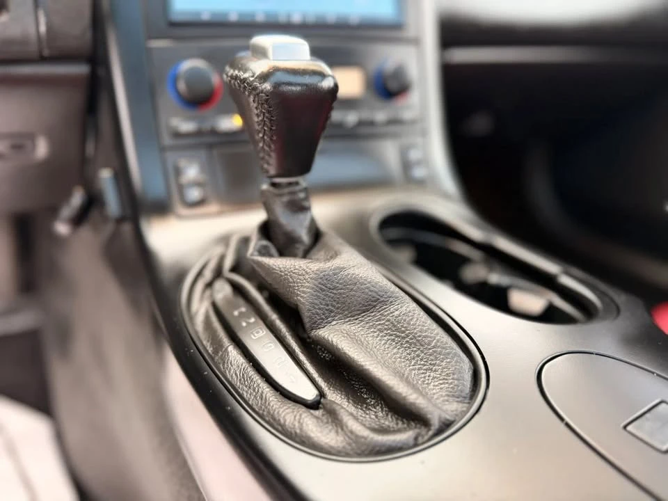 2005 Chevrolet Corvette C6 - Image 16 of 19