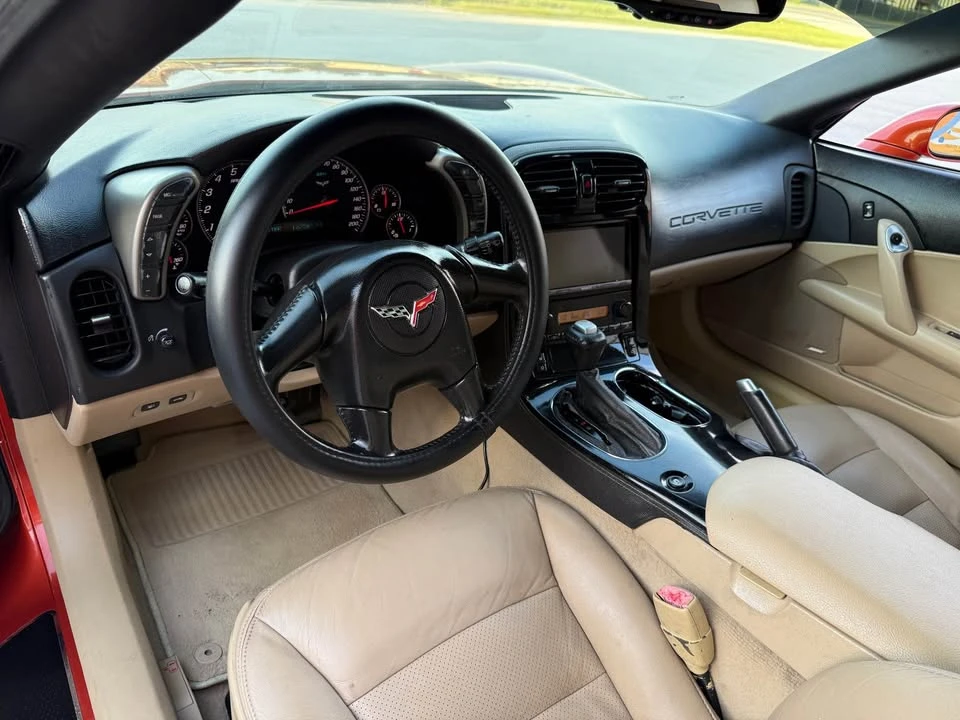 2005 Chevrolet Corvette C6 - Image 9 of 16