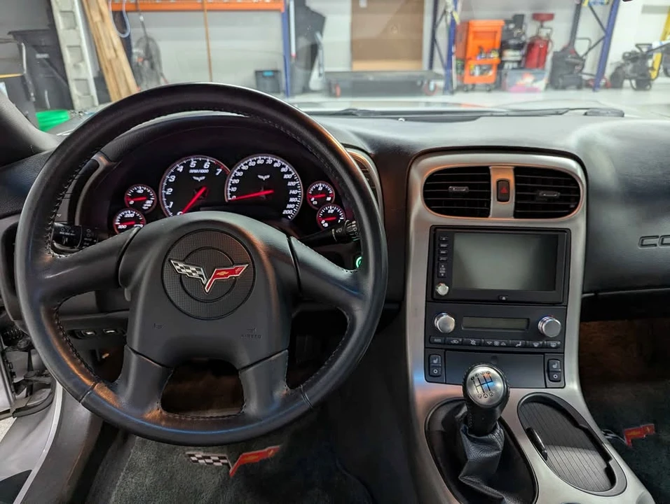 2005 Chevrolet Corvette C6 - Image 16 of 20
