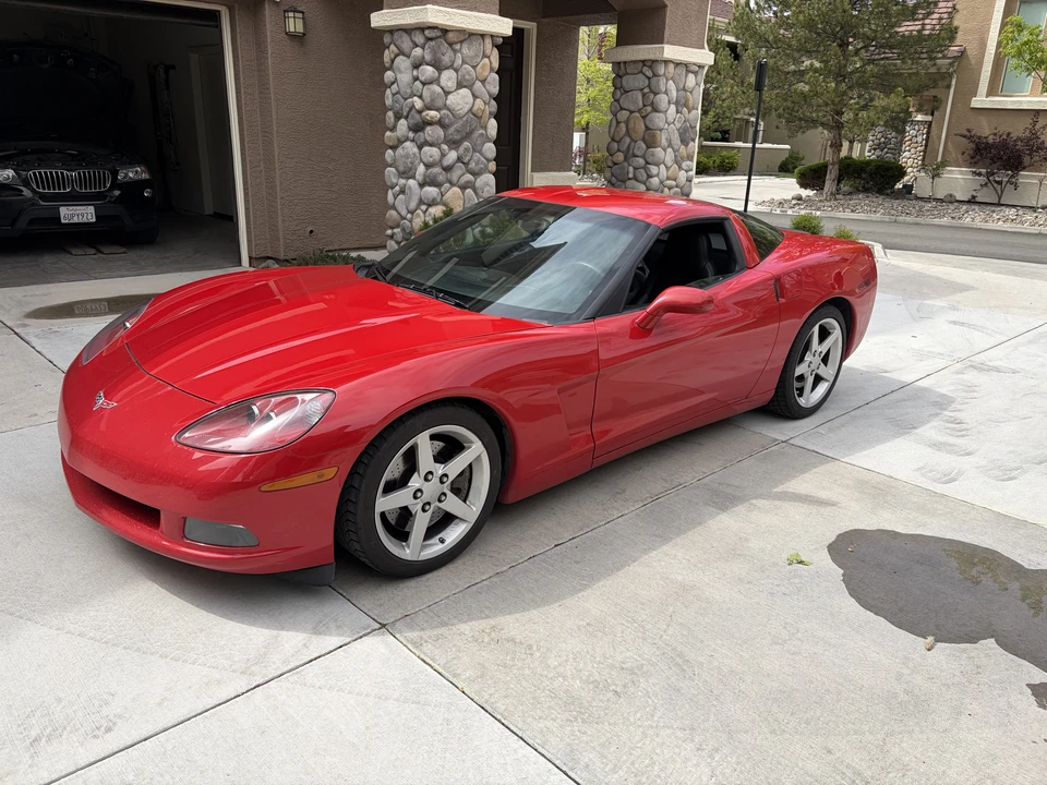 2005 Chevrolet Corvette C6 - Image 2 of 14