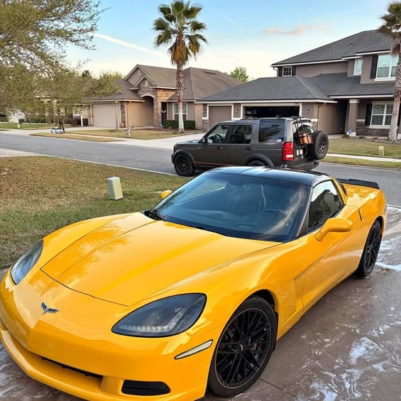 2005 Chevrolet Corvette C6 - Image 1 of 3