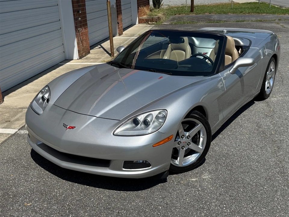 2005 Chevrolet Corvette C6 - Image 10 of 31