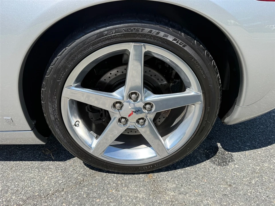 2005 Chevrolet Corvette C6 - Image 21 of 31