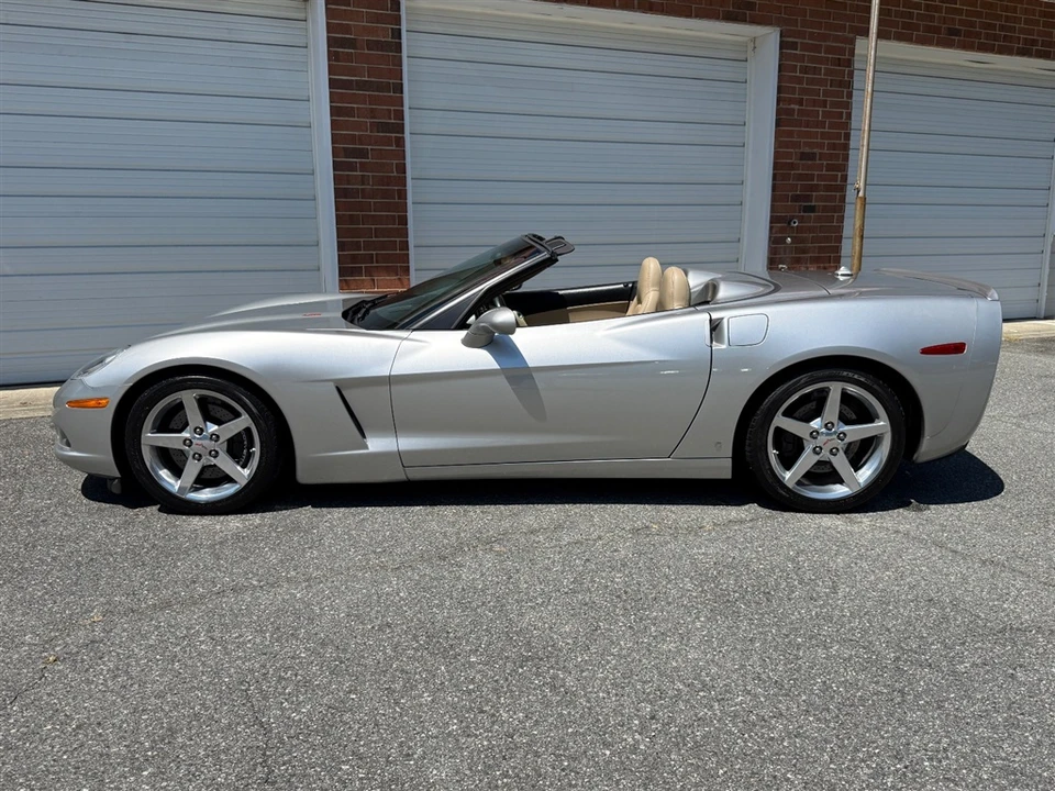 2005 Chevrolet Corvette C6 - Image 22 of 31