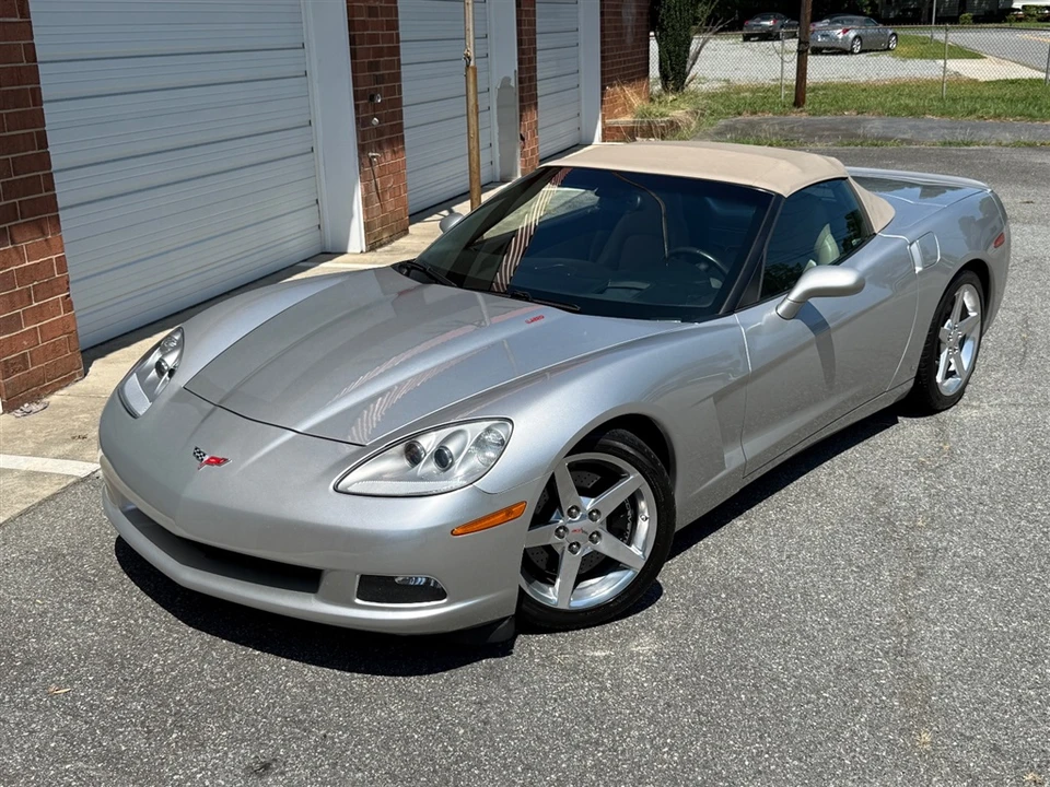 2005 Chevrolet Corvette C6 - Image 3 of 31