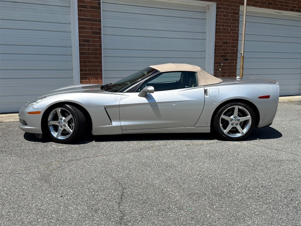 2005 Chevrolet Corvette C6 - Image 4 of 31