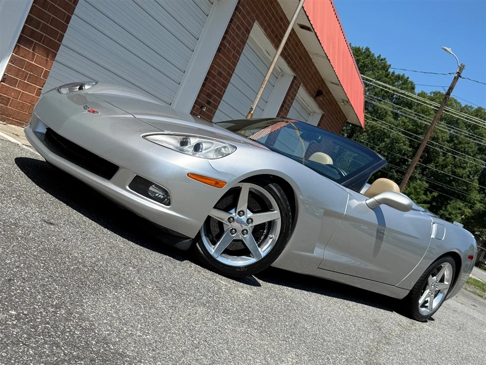 2005 Chevrolet Corvette C6 - Image 8 of 31