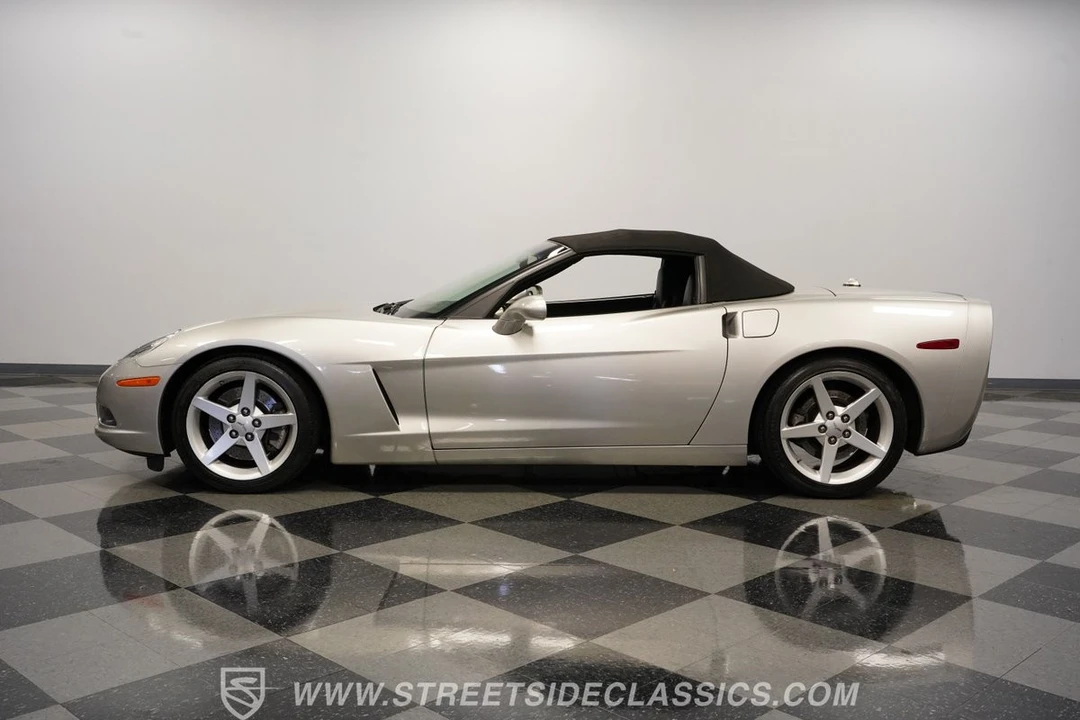 2005 Chevrolet Corvette C6 - Image 8 of 12