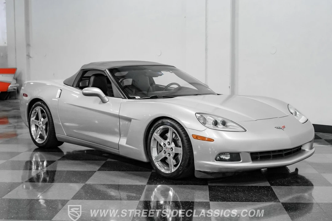 2005 Chevrolet Corvette C6 - Image 16 of 31