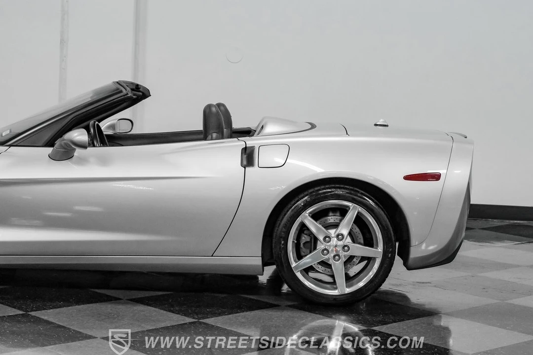 2005 Chevrolet Corvette C6 - Image 24 of 31