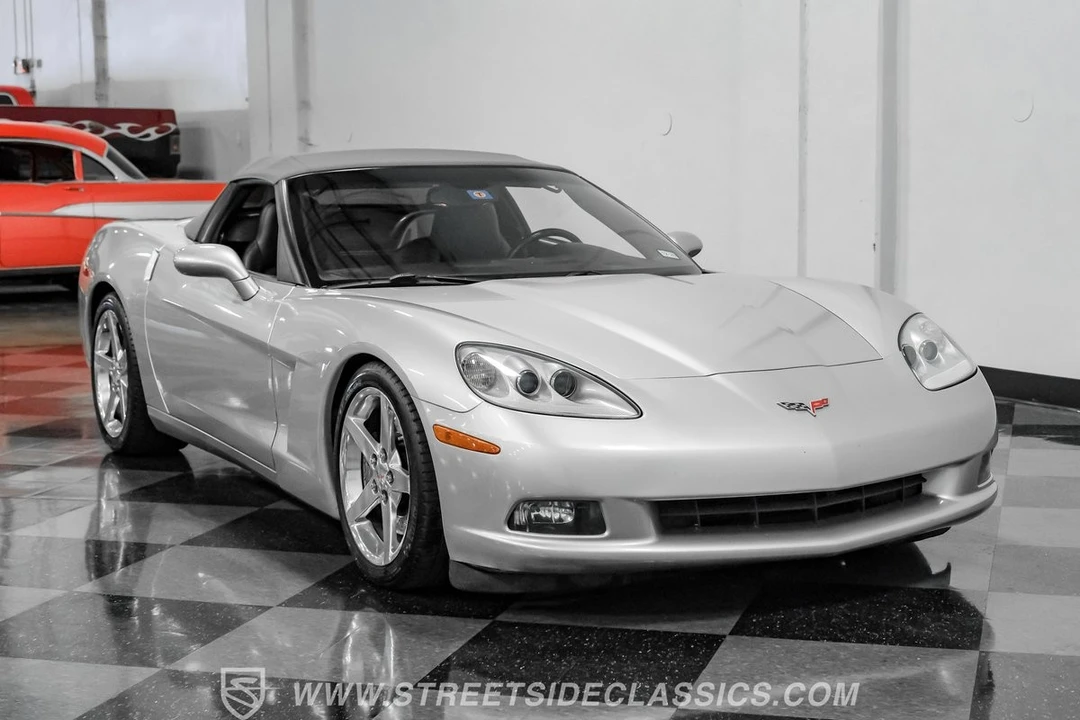 2005 Chevrolet Corvette C6 - Image 17 of 31