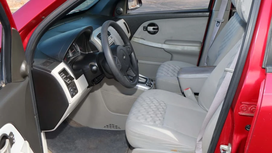 2005 Chevrolet Equinox - Image 4 of 12