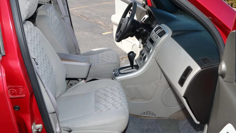 2005 Chevrolet Equinox - Image 5 of 12