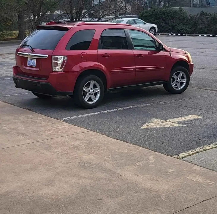 2005 Chevrolet Equinox - Image 3 of 4