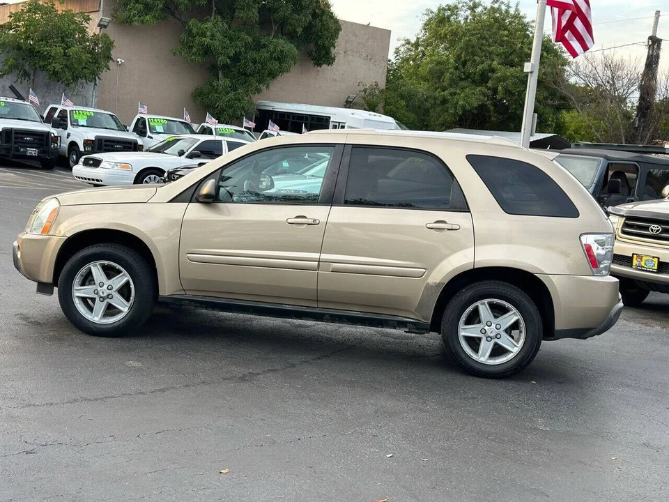 2005 Chevrolet Equinox - Image 2 of 21