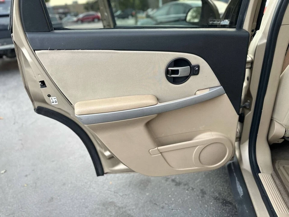 2005 Chevrolet Equinox - Image 17 of 21