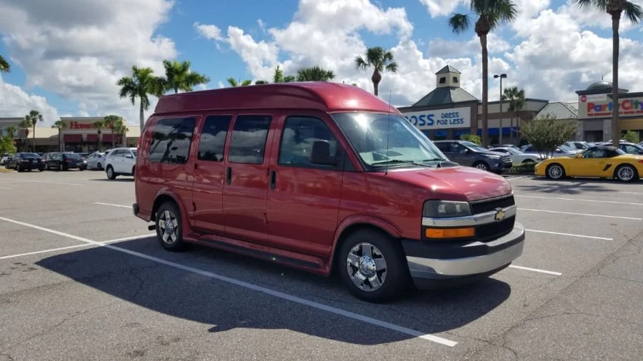 2005 Chevrolet Express - Image 11 of 11