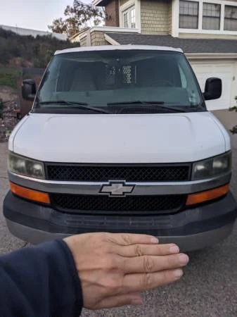 2005 Chevrolet Express - Image 4 of 8