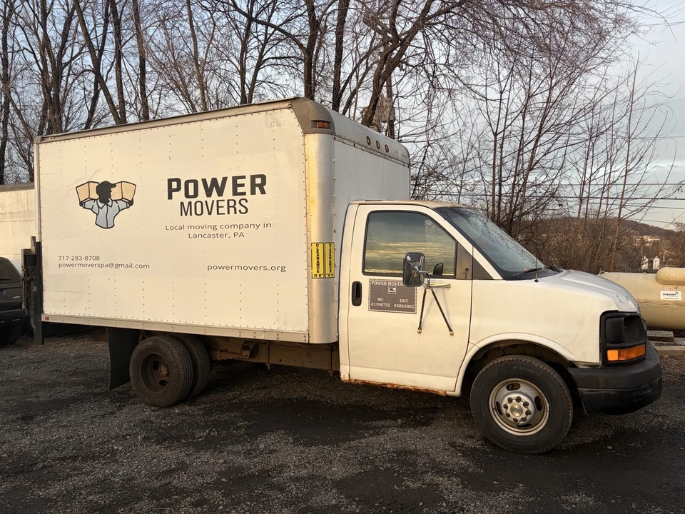 2005 Chevrolet Express - Image 3 of 3