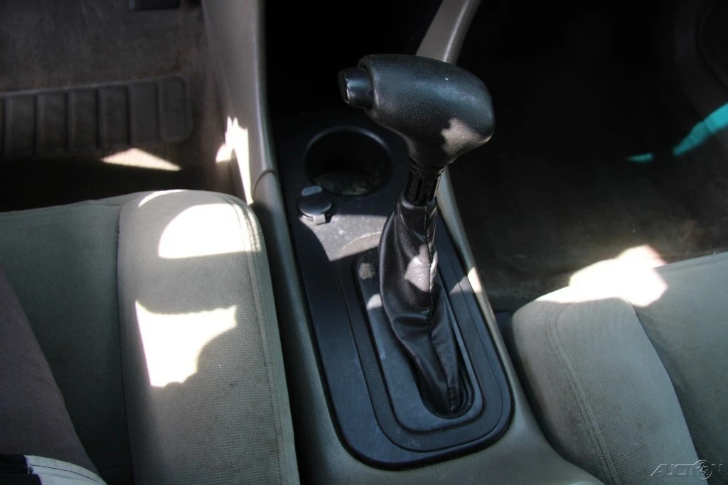2005 Chevrolet Impala 8th Gen - Image 17 of 21