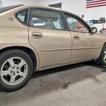 2005 Chevrolet Impala LS Sedan 4D