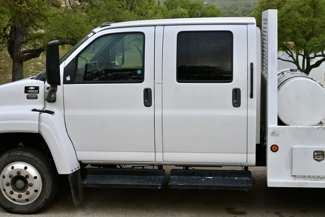 2005 Chevrolet Kodiak - Image 16 of 31