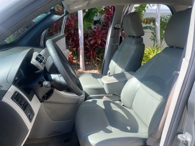 2005 Chevrolet Equinox - Image 11 of 21